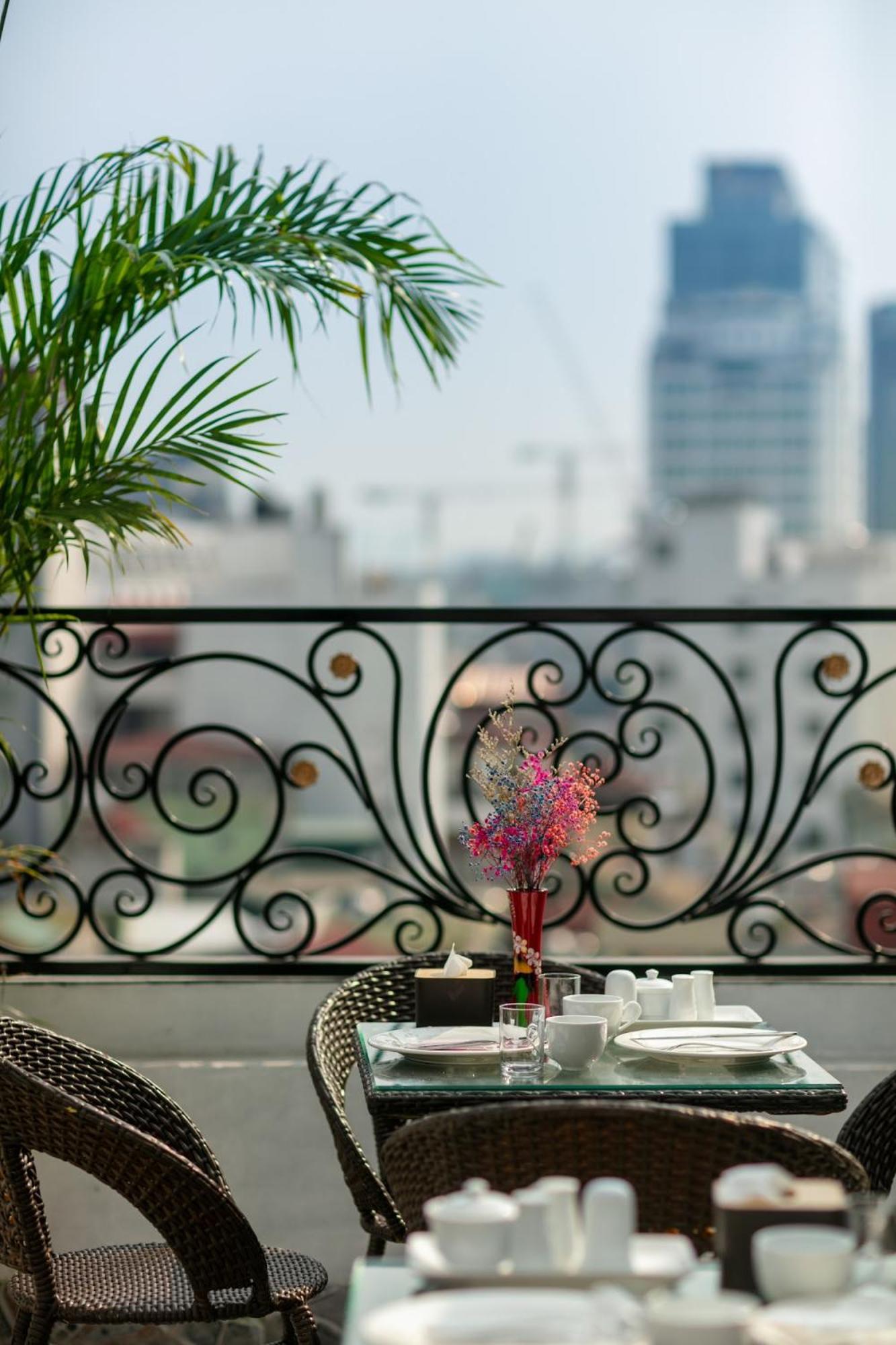 Dream Premium Hotel & Spa Hanoi Exteriör bild